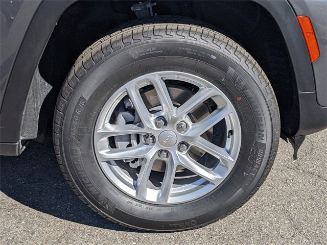 2026 Jeep Grand Cherokee GRAND CHEROKEE LAREDO X 4X2