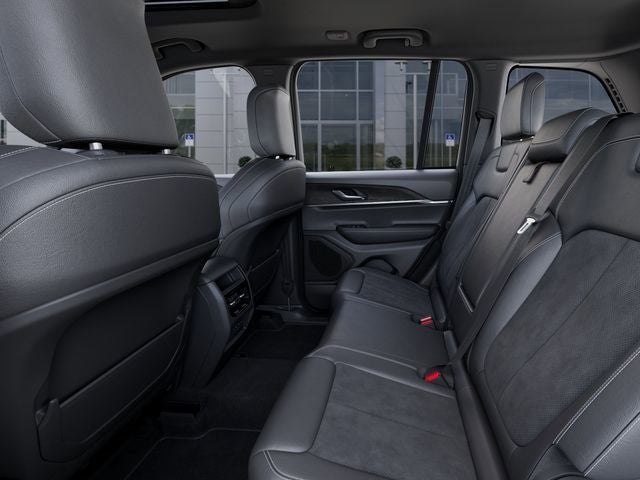 2026 Jeep Grand Cherokee GRAND CHEROKEE LAREDO ALTITUDE 4X2