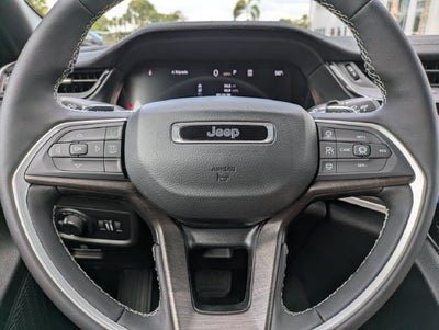 2027 Jeep Grand Cherokee Laredo Altitude