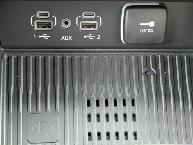 2027 Jeep Grand Cherokee Laredo Altitude