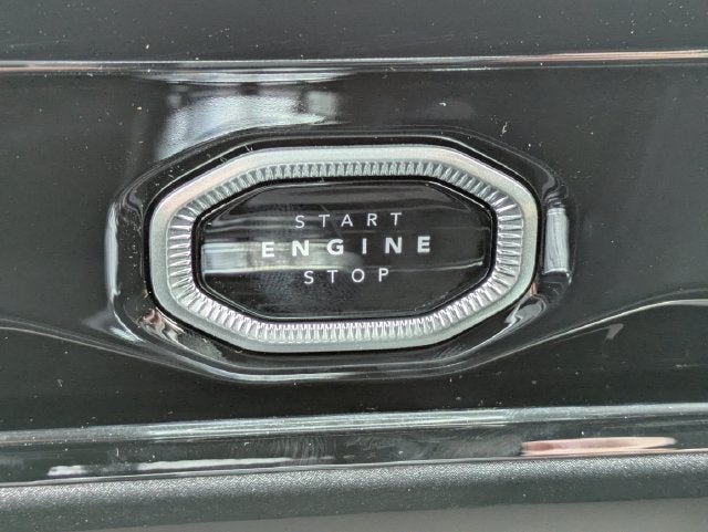 2027 Jeep Grand Cherokee Laredo Altitude