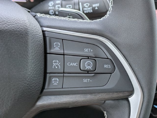 2027 Jeep Grand Cherokee GRAND CHEROKEE LIMITED 4X2