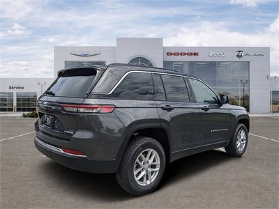 2025 Jeep Grand Cherokee GRAND CHEROKEE LAREDO X 4X4