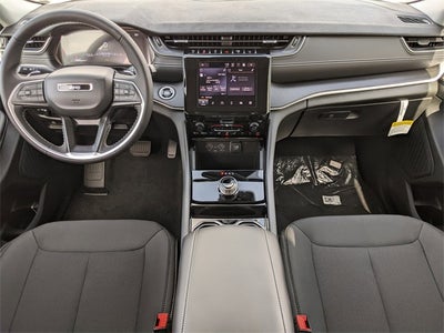 2025 Jeep Grand Cherokee GRAND CHEROKEE LAREDO X 4X4