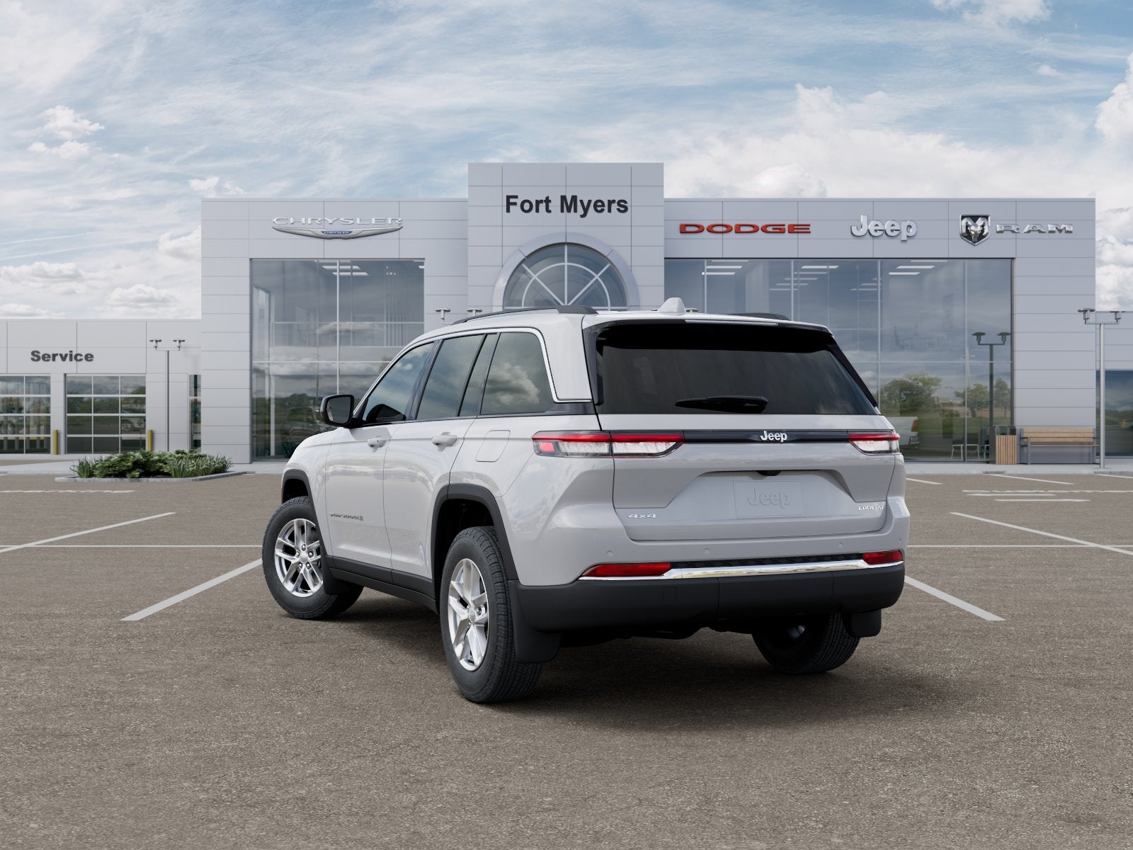 2026 Jeep Grand Cherokee GRAND CHEROKEE LAREDO X 4X4