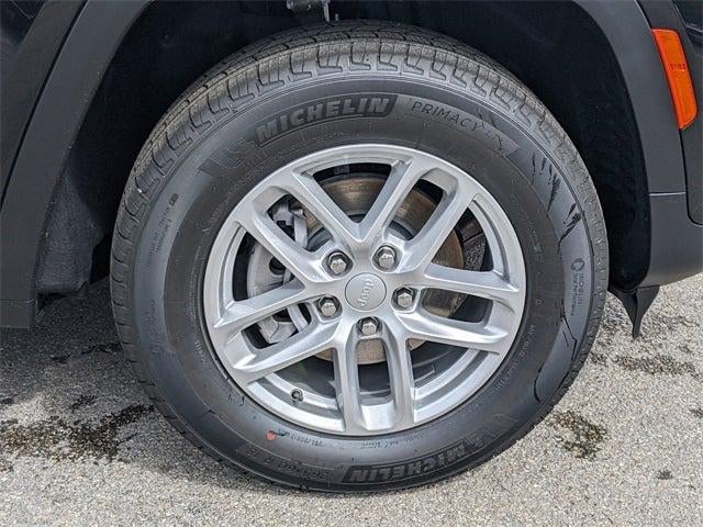 2025 Jeep Grand Cherokee GRAND CHEROKEE LAREDO X 4X4