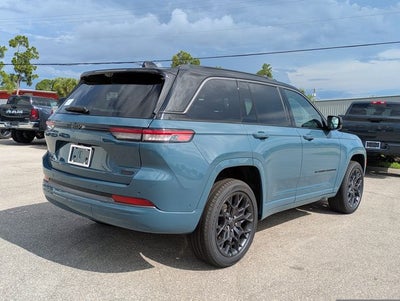 2026 Jeep Grand Cherokee GRAND CHEROKEE SUMMIT 4X4