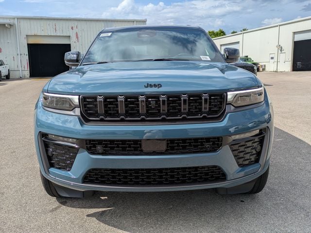 2026 Jeep Grand Cherokee GRAND CHEROKEE SUMMIT 4X4