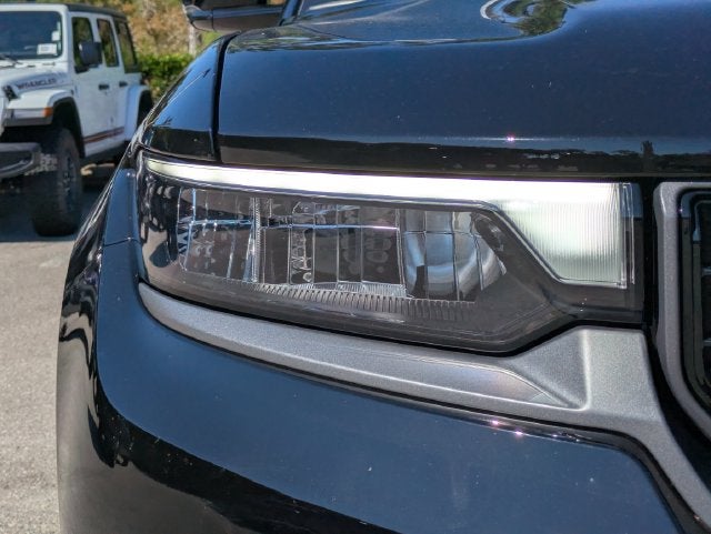 2027 Jeep Grand Cherokee GRAND CHEROKEE SUMMIT 4X4