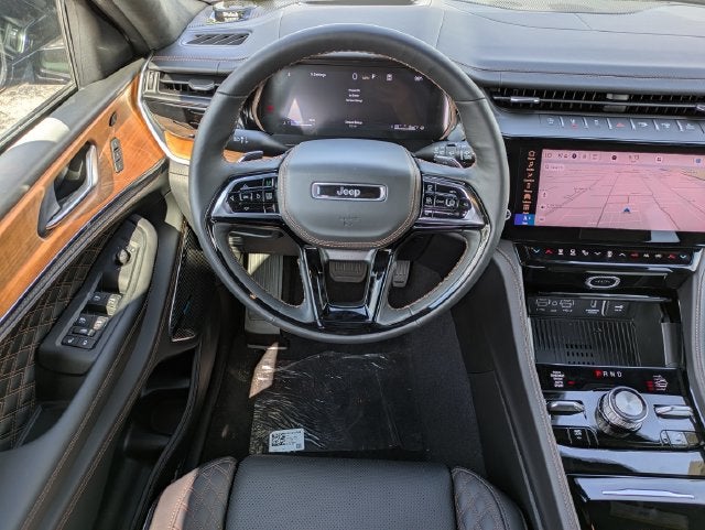 2027 Jeep Grand Cherokee GRAND CHEROKEE SUMMIT 4X4