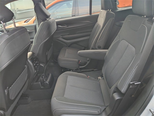 2025 Jeep Grand Cherokee GRAND CHEROKEE L LAREDO X 4X2