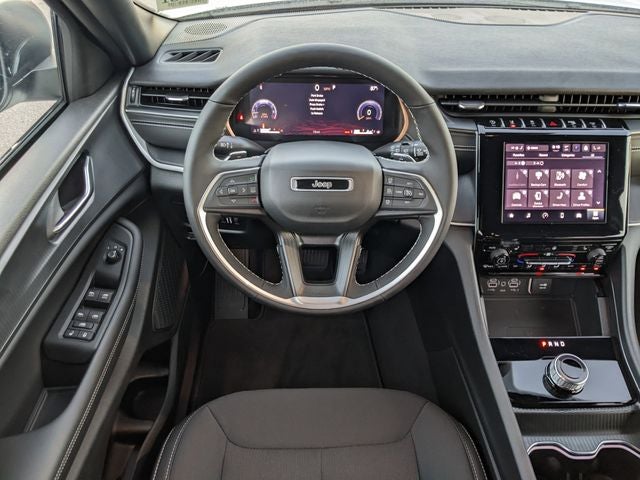 2026 Jeep Grand Cherokee GRAND CHEROKEE L LAREDO X 4X2