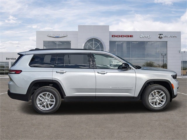 2025 Jeep Grand Cherokee L Laredo X 4x2
