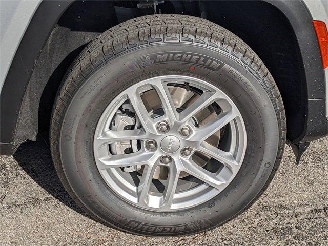 2025 Jeep Grand Cherokee L Laredo X 4x2