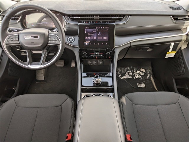 2025 Jeep Grand Cherokee L Laredo X 4x2