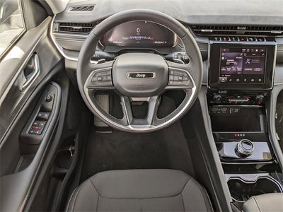 2025 Jeep Grand Cherokee L Laredo X 4x2