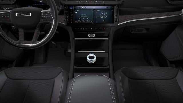 2027 Jeep Grand Cherokee GRAND CHEROKEE L LAREDO ALTITUDE 4X2