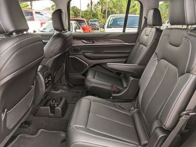 2025 Jeep Grand Cherokee GRAND CHEROKEE L LIMITED 4X2