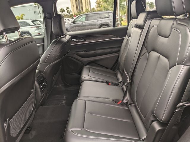 2025 Jeep Grand Cherokee GRAND CHEROKEE L LIMITED 4X2