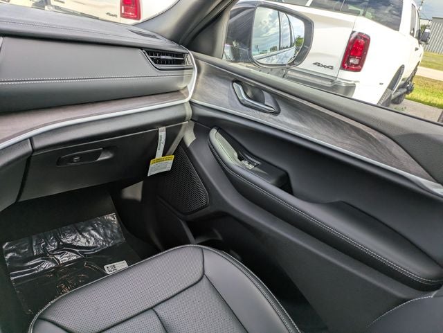 2026 Jeep Grand Cherokee GRAND CHEROKEE L LIMITED 4X2