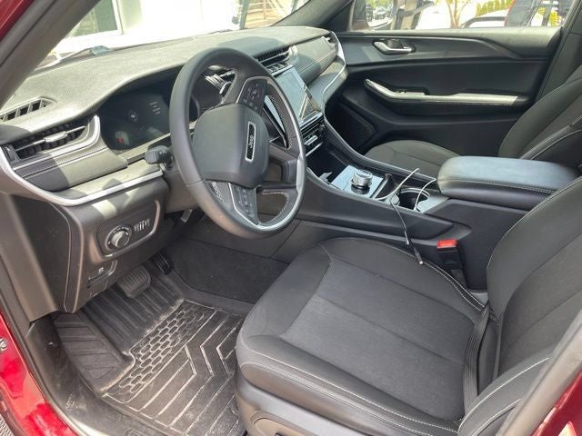 2024 Jeep Grand Cherokee L Laredo 4x4