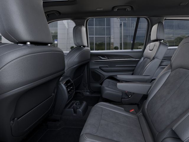 2026 Jeep Grand Cherokee GRAND CHEROKEE L LAREDO ALTITUDE 4X4