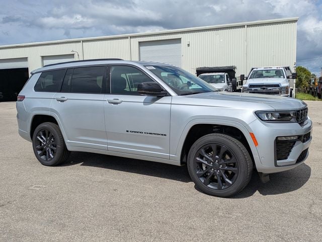 2026 Jeep Grand Cherokee GRAND CHEROKEE L LIMITED RESERVE 4X4