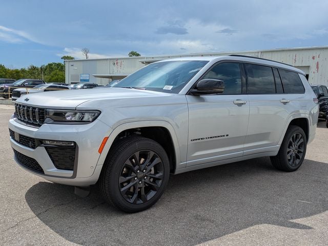 2026 Jeep Grand Cherokee GRAND CHEROKEE L LIMITED RESERVE 4X4