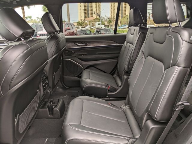 2025 Jeep Grand Cherokee GRAND CHEROKEE L OVERLAND 4X4