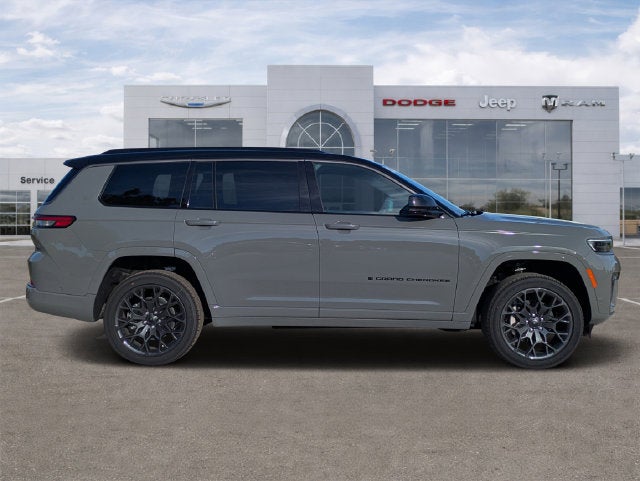 2027 Jeep Grand Cherokee Summit