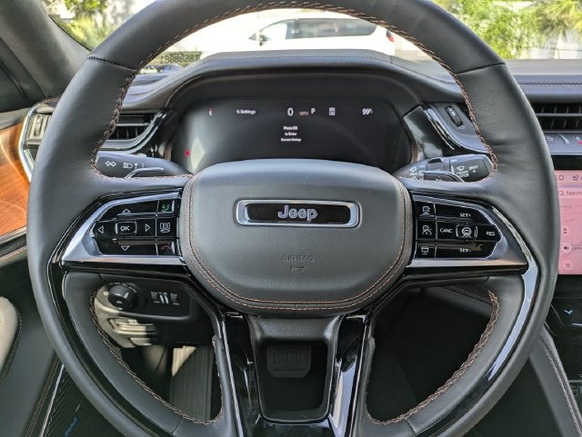 2027 Jeep Grand Cherokee Summit