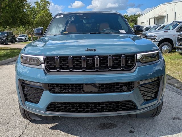 2027 Jeep Grand Cherokee Summit