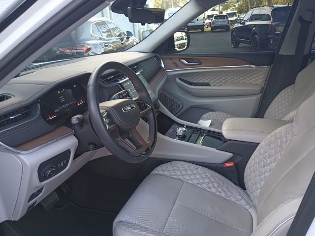 2022 Jeep Grand Cherokee L Summit 4x4