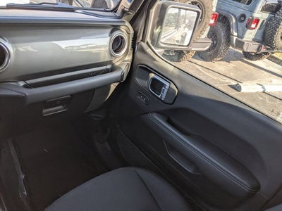 2022 Jeep Gladiator Overland 4x4