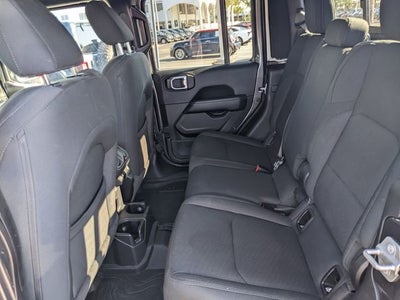 2022 Jeep Gladiator Overland 4x4