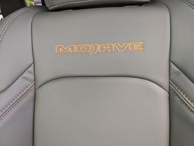 2026 Jeep Gladiator GLADIATOR MOJAVE X 4X4