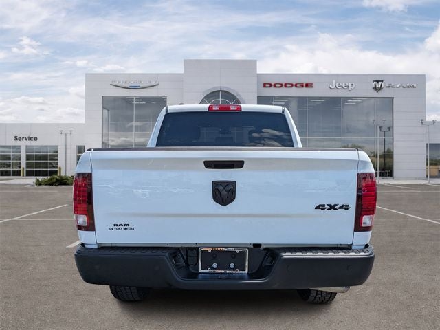 2024 RAM 1500 Classic Warlock Crew Cab 4x4 5'7' Box