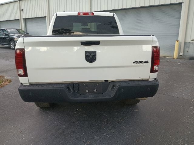 2024 RAM 1500 Classic Warlock Crew Cab 4x4 5'7' Box