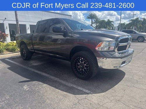 2019 RAM 1500 Classic SLT Crew Cab 4x4 6'4' Box