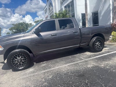 2019 RAM 1500 Classic SLT Crew Cab 4x4 6'4' Box