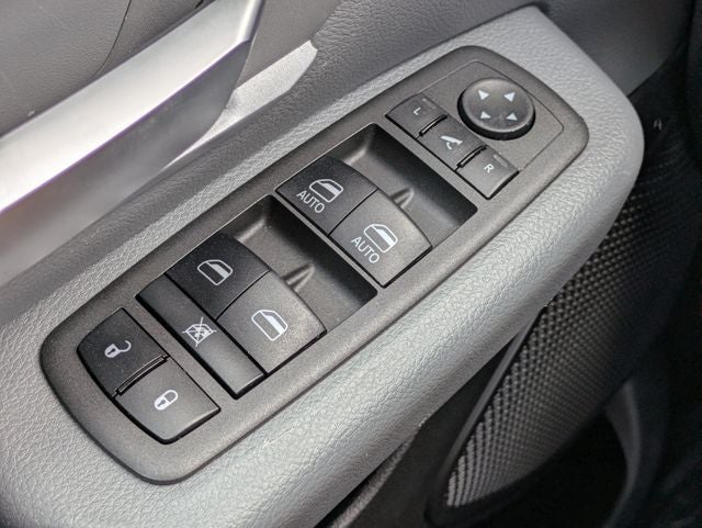 2022 RAM 1500 Big Horn Quad Cab 4x2 6'4' Box