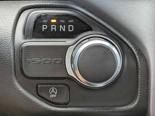2022 RAM 1500 Big Horn Quad Cab 4x2 6'4' Box