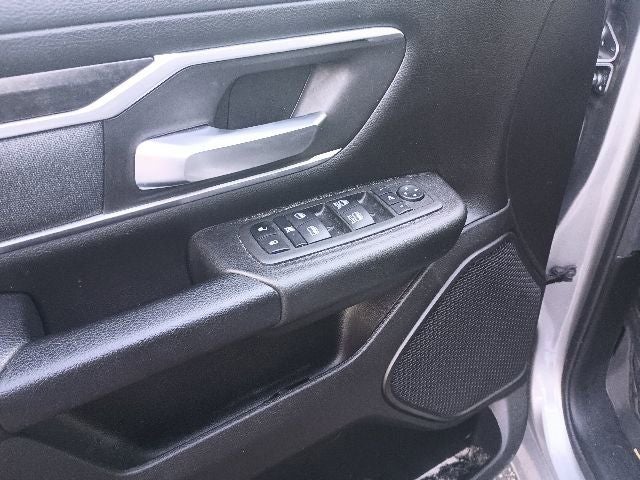 2022 RAM 1500 Big Horn Quad Cab 4x2 6'4' Box