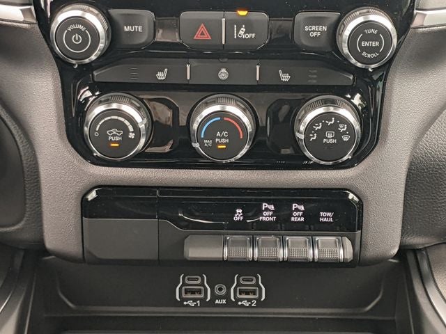 2026 RAM Ram 1500 RAM 1500 LONE STAR CREW CAB 4X2 5'7' BOX