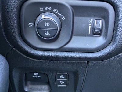 2022 RAM 1500 Big Horn Crew Cab 4x2 5'7' Box