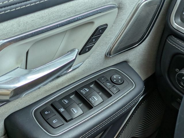 2022 RAM 1500 Limited Crew Cab 4x2 5'7' Box