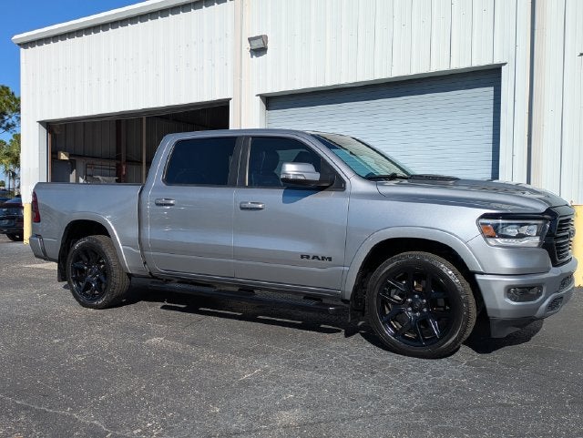 2020 RAM 1500 Laramie Crew Cab 4x2 5'7' Box