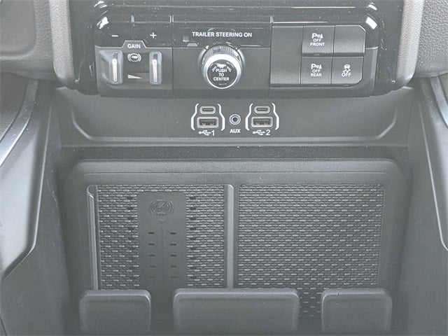 2025 RAM 1500 Big Horn Crew Cab 4x2 6'4' Box