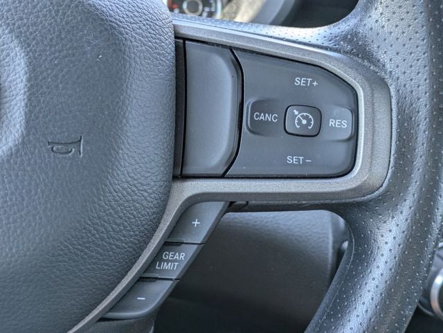 2024 RAM 1500 Tradesman Crew Cab 4x4 5'7' Box