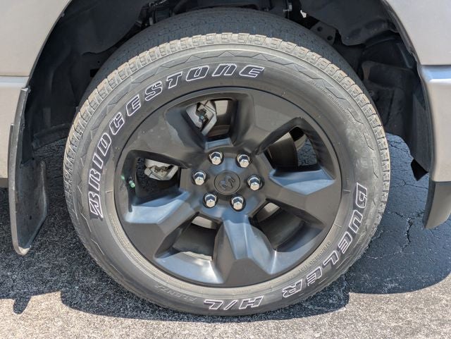 2024 RAM 1500 Tradesman Crew Cab 4x4 5'7' Box